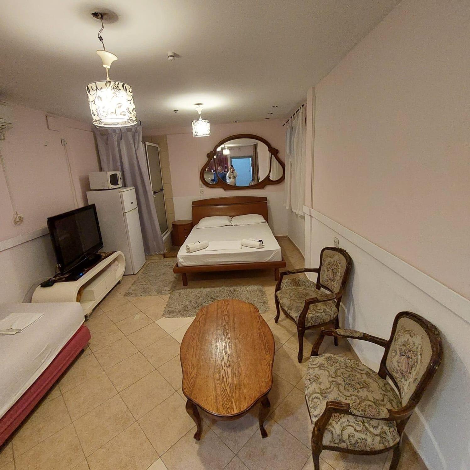 Star Guest- House Hotel Or Yehuda Exterior photo