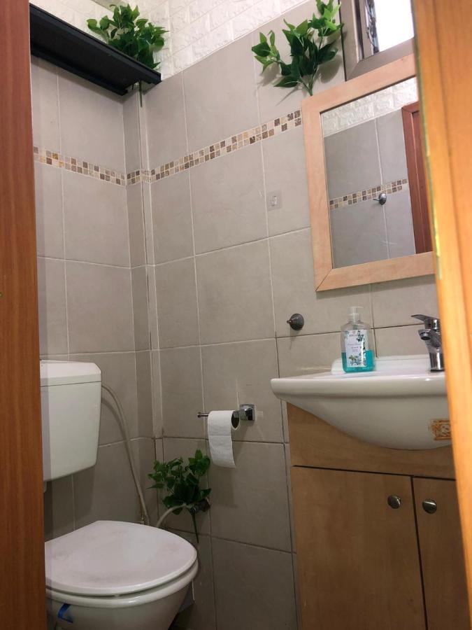 Star Guest- House Hotel Or Yehuda Exterior photo